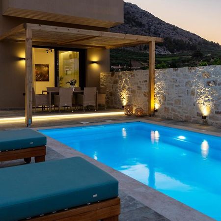 ארכנס Irisma Luxury Villa With Private Pool מראה חיצוני תמונה